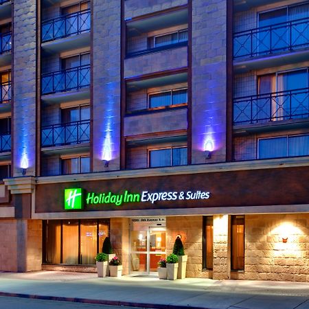 Holiday Inn Express And Suites Calgary By Ihg Bagian luar foto