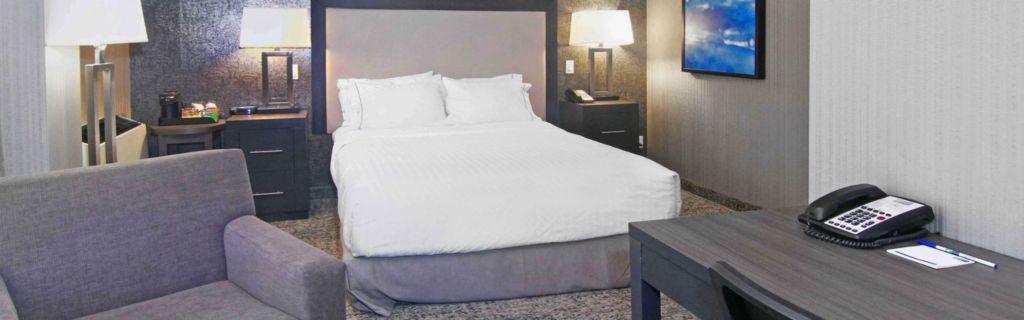 Holiday Inn Express And Suites Calgary By Ihg Bagian luar foto