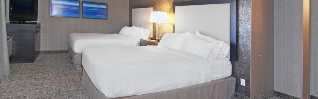 Holiday Inn Express And Suites Calgary By Ihg Bagian luar foto